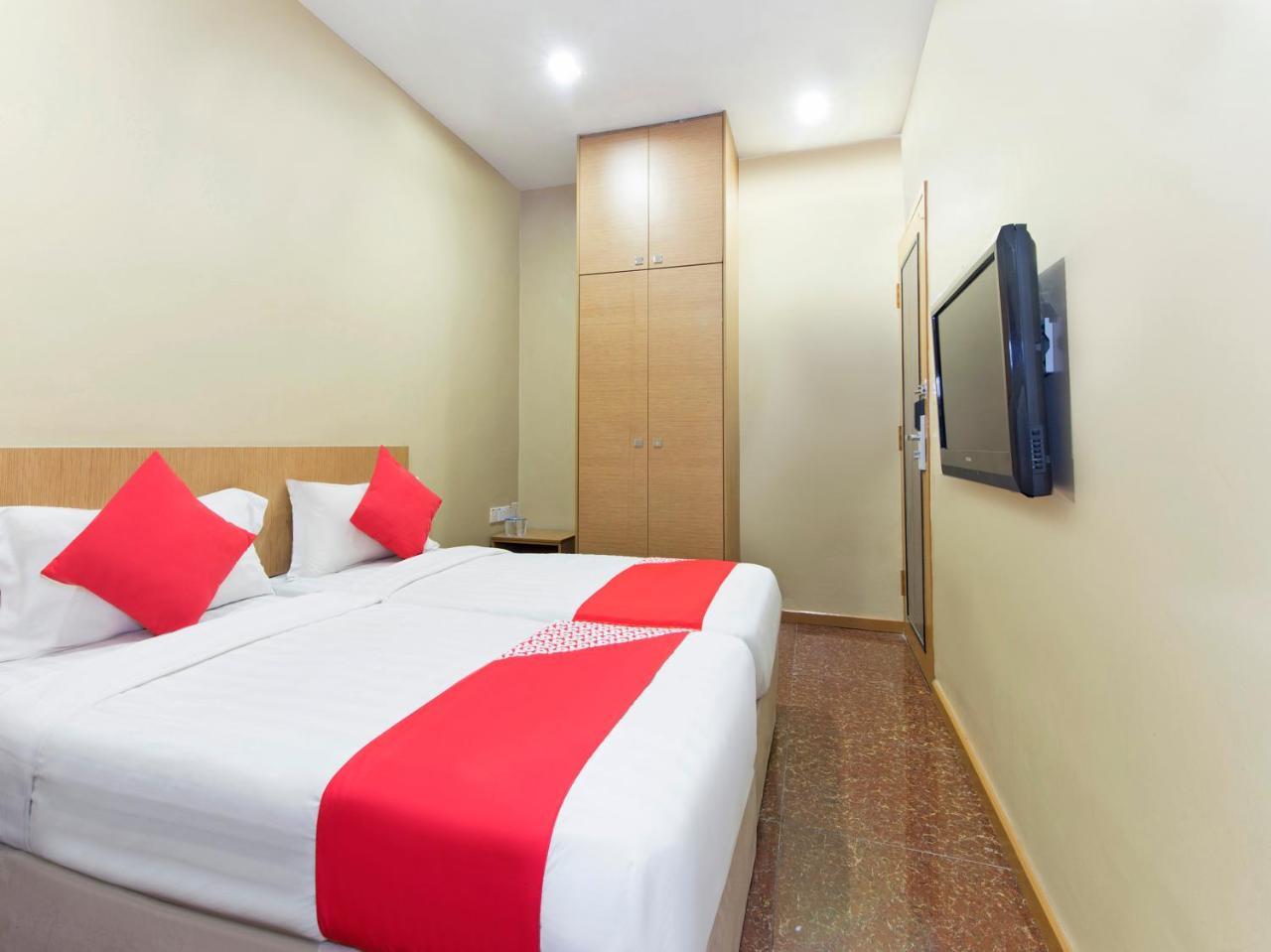 Oyo 422 Hotel Reno Kuala Lumpur Buitenkant foto