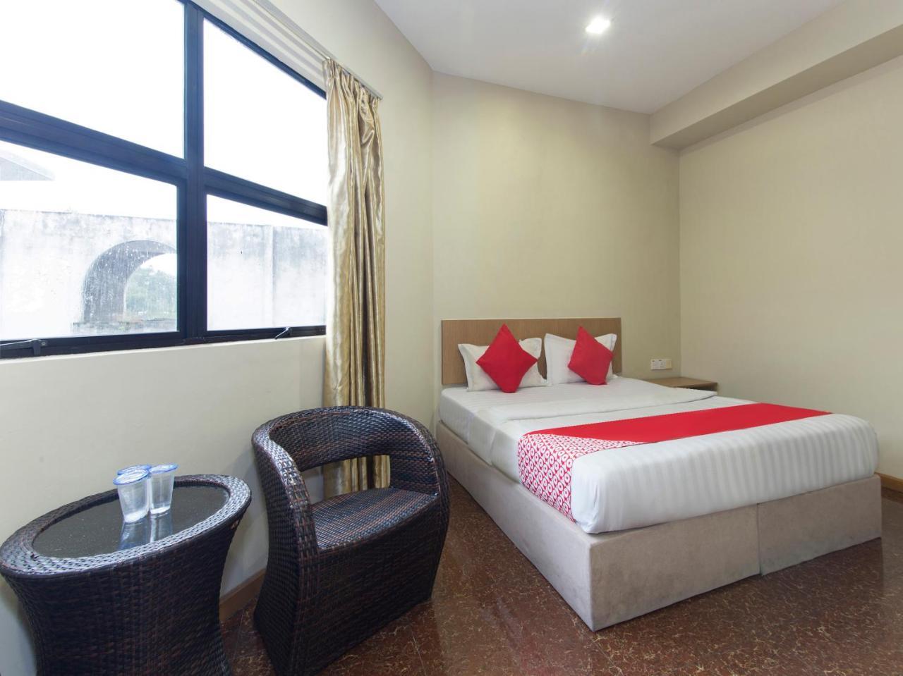 Oyo 422 Hotel Reno Kuala Lumpur Buitenkant foto
