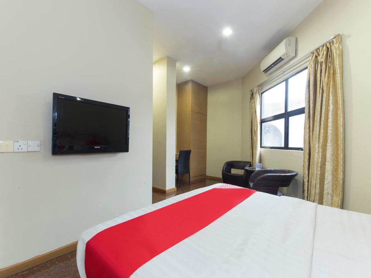Oyo 422 Hotel Reno Kuala Lumpur Buitenkant foto