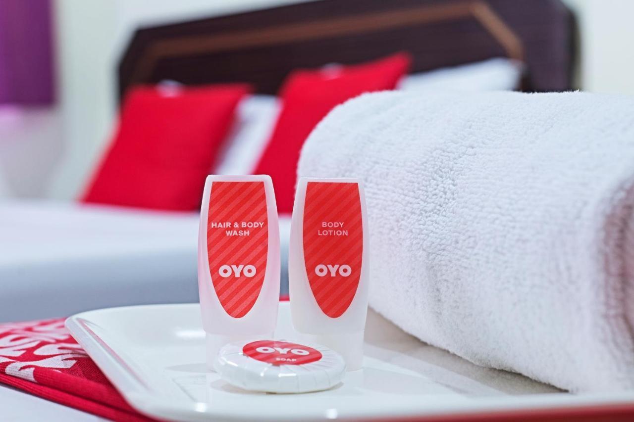 Oyo 422 Hotel Reno Kuala Lumpur Buitenkant foto