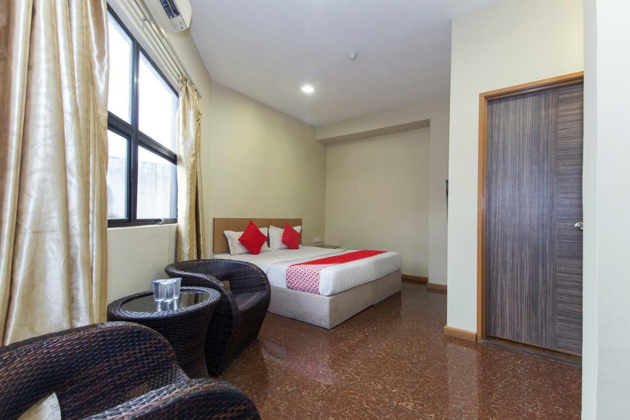 Oyo 422 Hotel Reno Kuala Lumpur Buitenkant foto