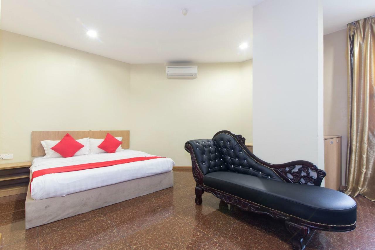 Oyo 422 Hotel Reno Kuala Lumpur Buitenkant foto