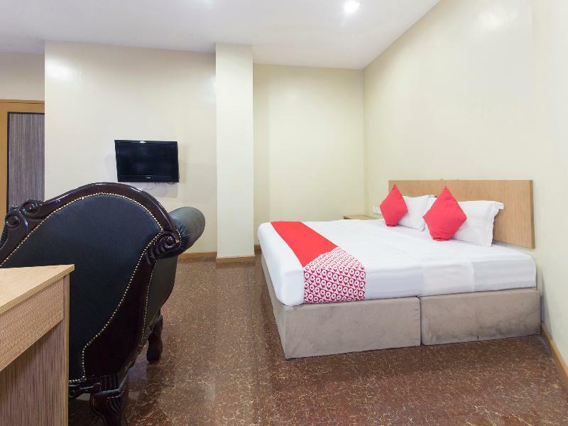 Oyo 422 Hotel Reno Kuala Lumpur Buitenkant foto